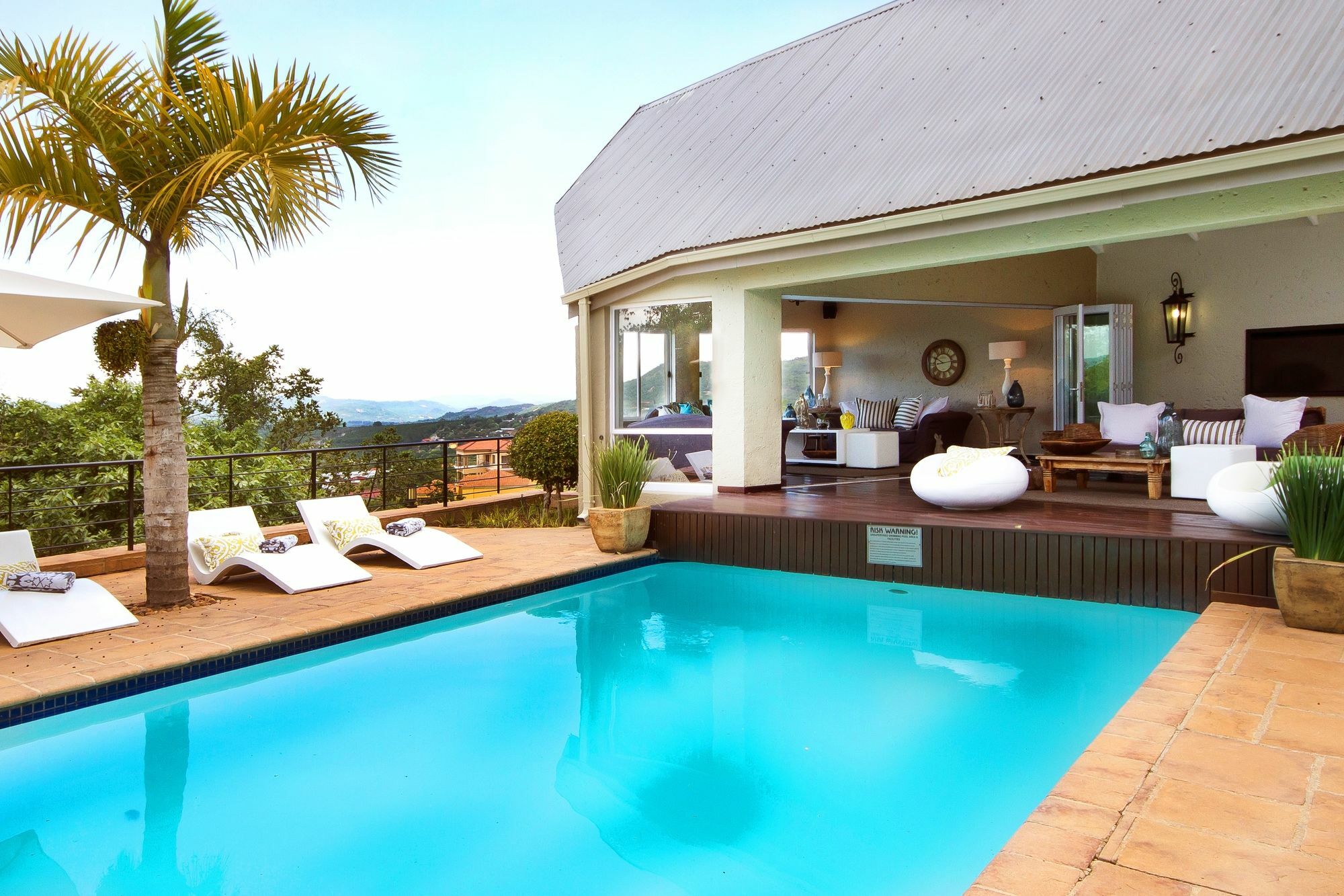Loerie'S Call Guesthouse Mbombela Ngoại thất bức ảnh
